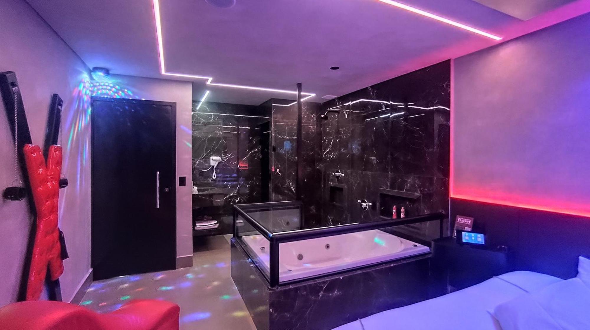 Motel Marselha 5 ساو باولو المظهر الخارجي الصورة